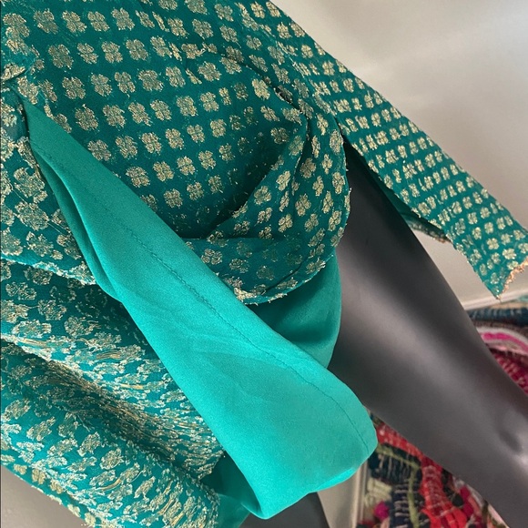 ESIKA Green and Gold Embroidered Midi Indian Shimmery Silk Punjabi Tunic Dress - Picture 11 of 14